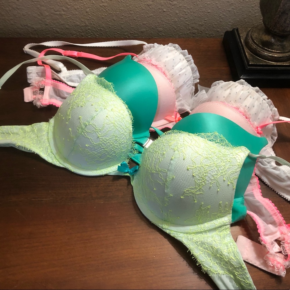 Victoria’s Secret bra bundle